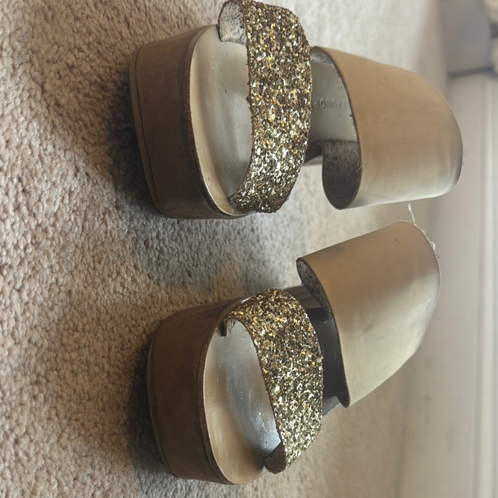 Chinese Laundry Gold and Cream Women's Sandals - Picture 4 of 4
